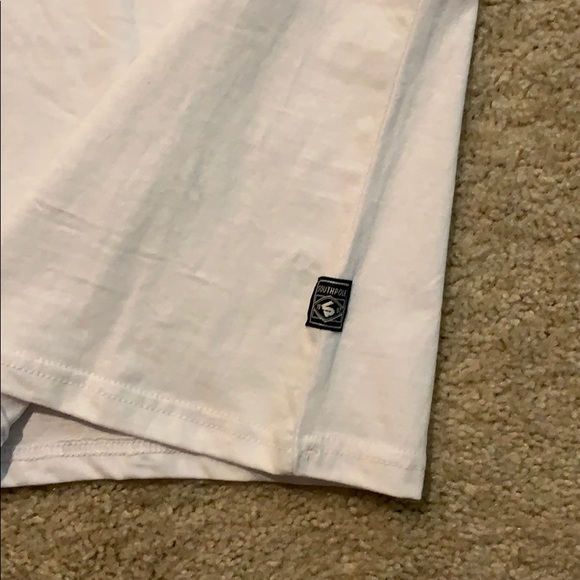 Men’s South Pole white short sleeved shirt. - Picture 3 of 6